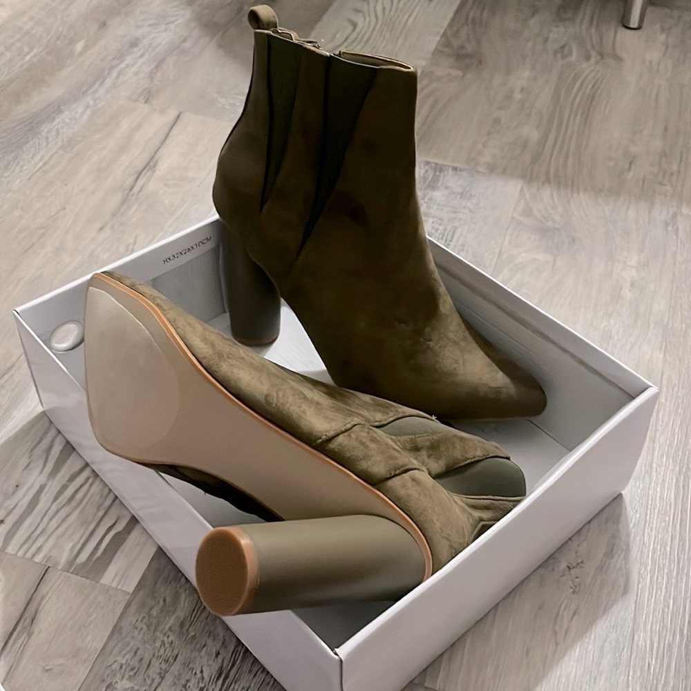 Bootie boot hunter green